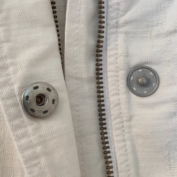 NEW Free People Distressed White Denim Jacket - Picture 10 of 11